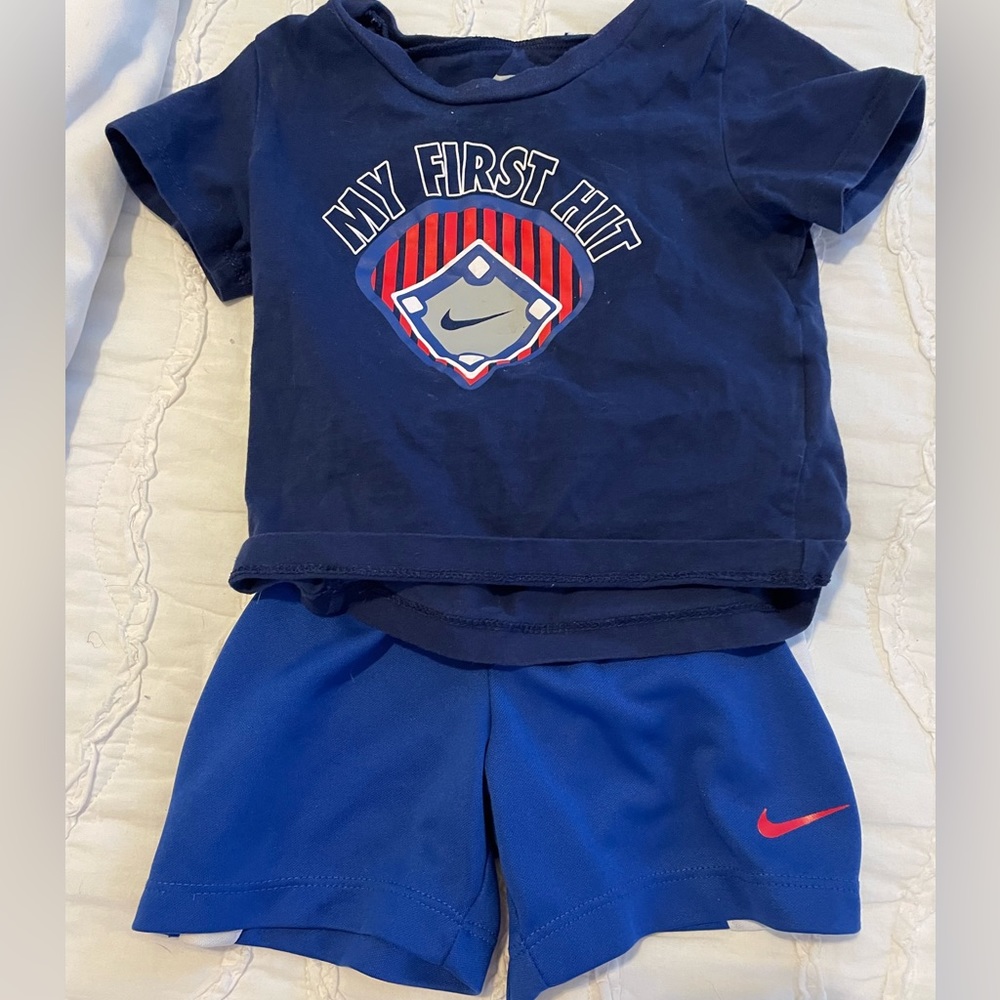 Nike toddler matching set 18M